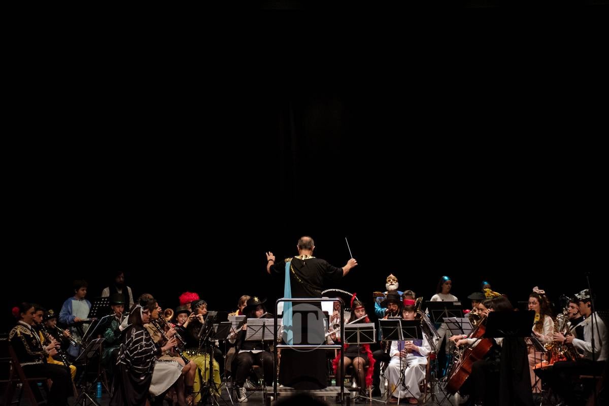 La Unión Musical de Tomelloso llena de carnaval y música el Marcelo Grande