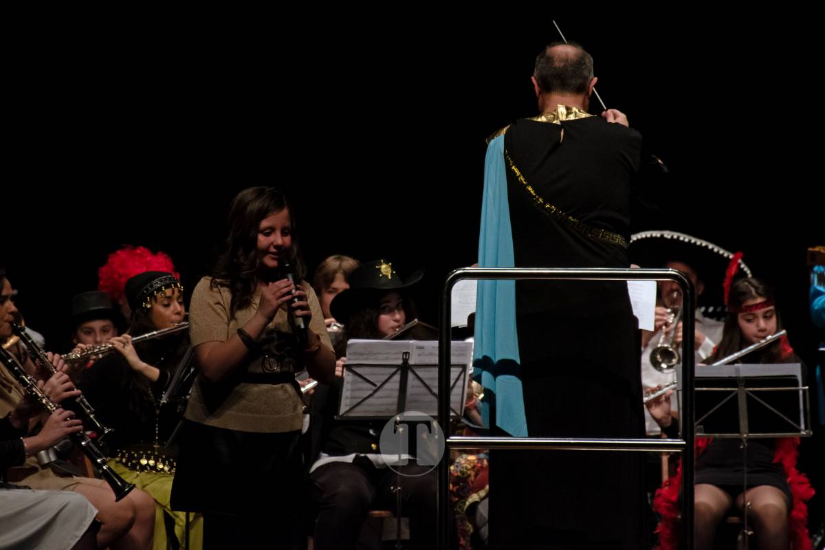 La Unión Musical de Tomelloso llena de carnaval y música el Marcelo Grande