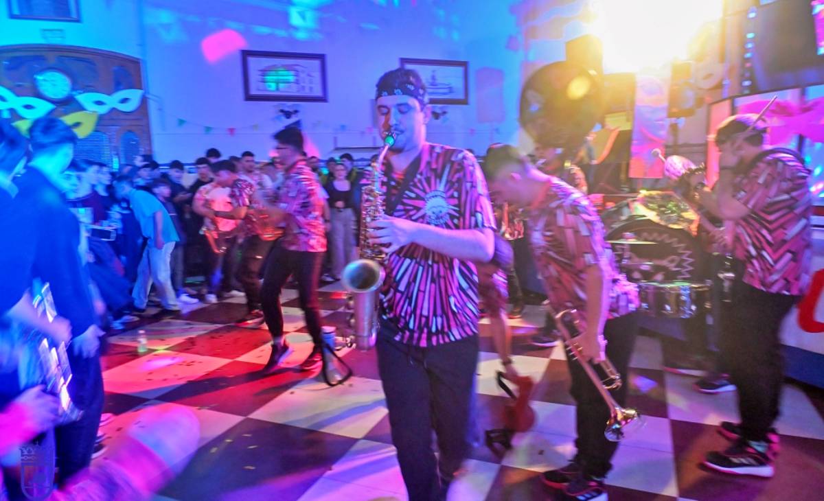 Stacazzo se impone en el II Concurso de Charangas del Carnaval de Tomelloso