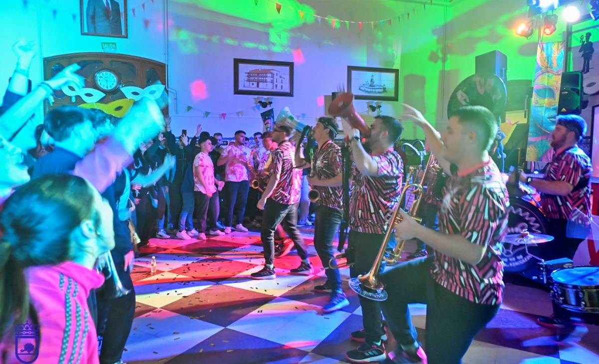 Stacazzo se impone en el II Concurso de Charangas del Carnaval de Tomelloso