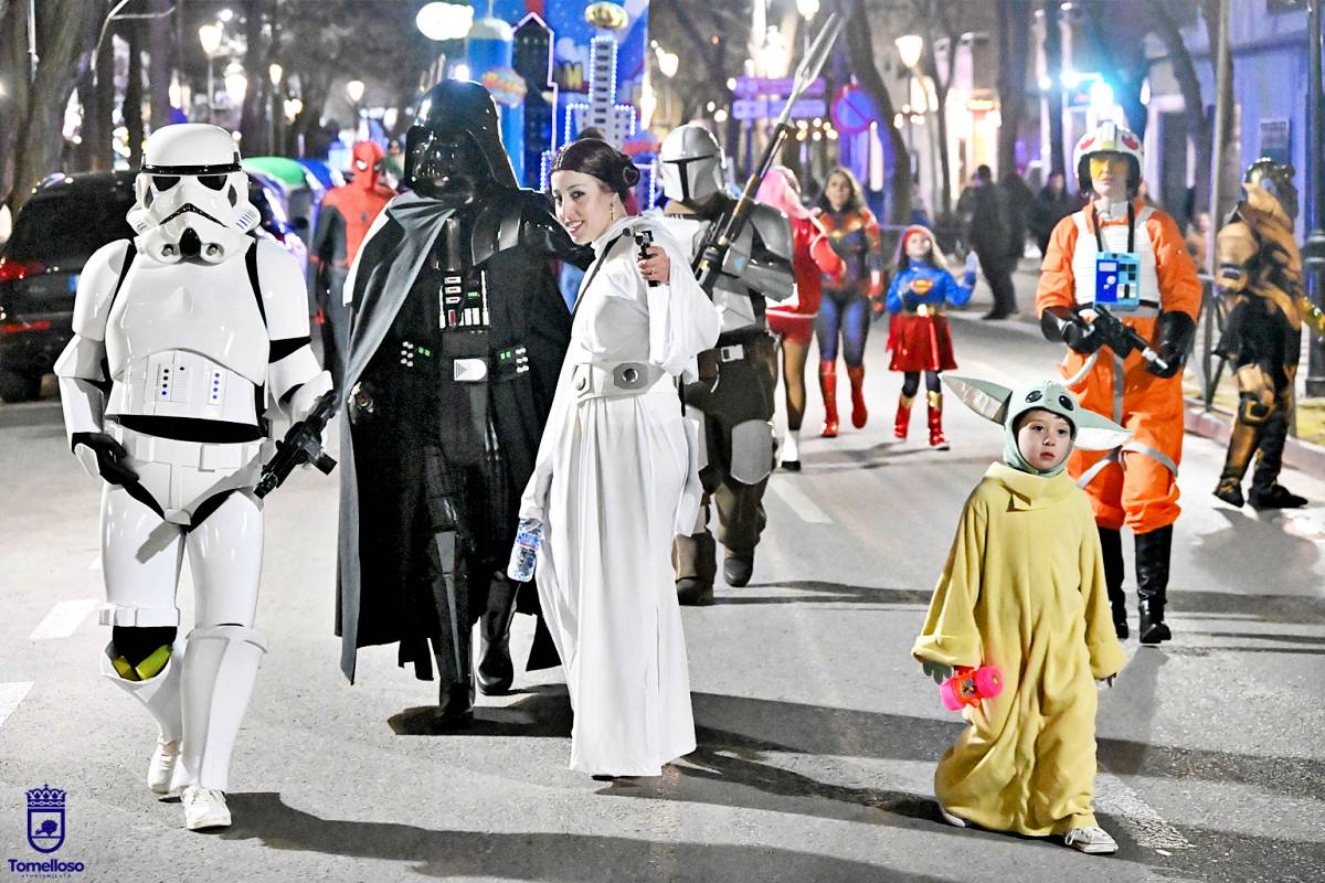 Toy Story, las Monster High y Zorro Tails arrasan en el concurso de máscara espontánea del Carnaval de Tomelloso