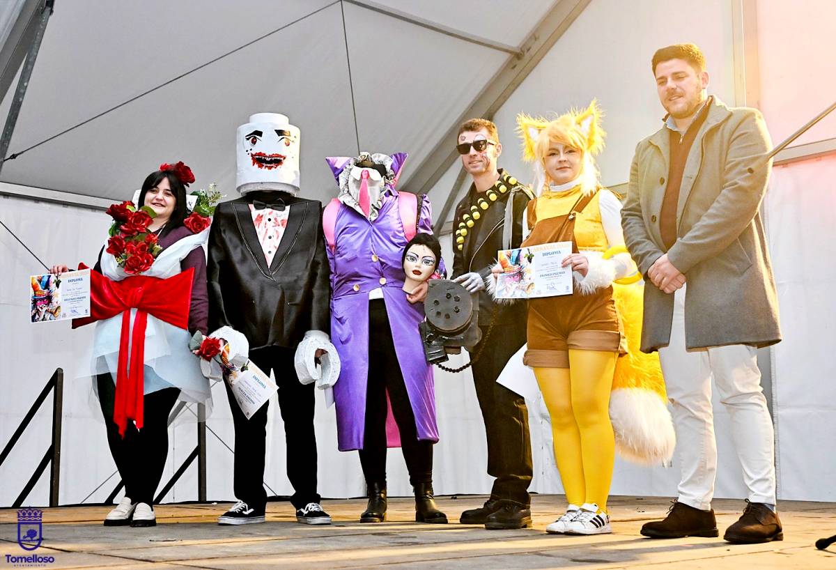 Toy Story, las Monster High y Zorro Tails arrasan en el concurso de máscara espontánea del Carnaval de Tomelloso