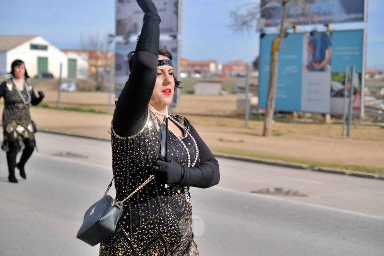 El Desfile Escolar llena de alegría y color las calles de Tomelloso