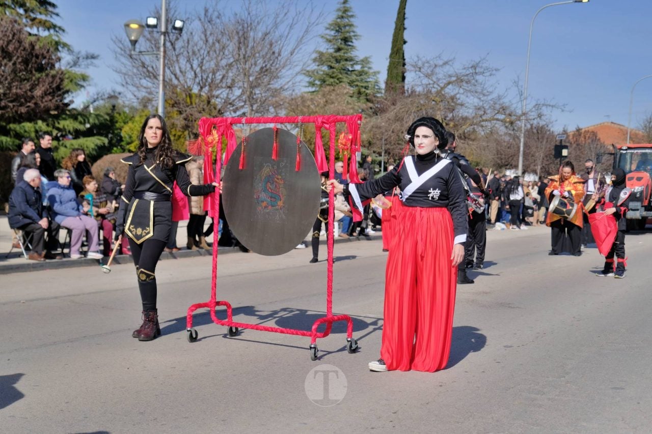 El Desfile Escolar llena de alegría y color las calles de Tomelloso