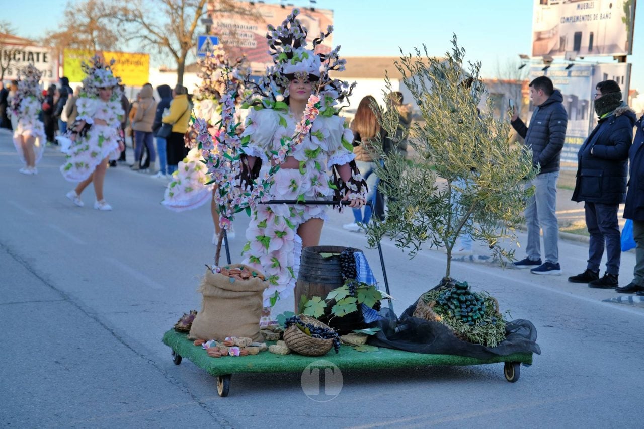 Escuela de Danza Attitude y El Burleta logran los máximos premios del Desfile Nacional de Carnaval
