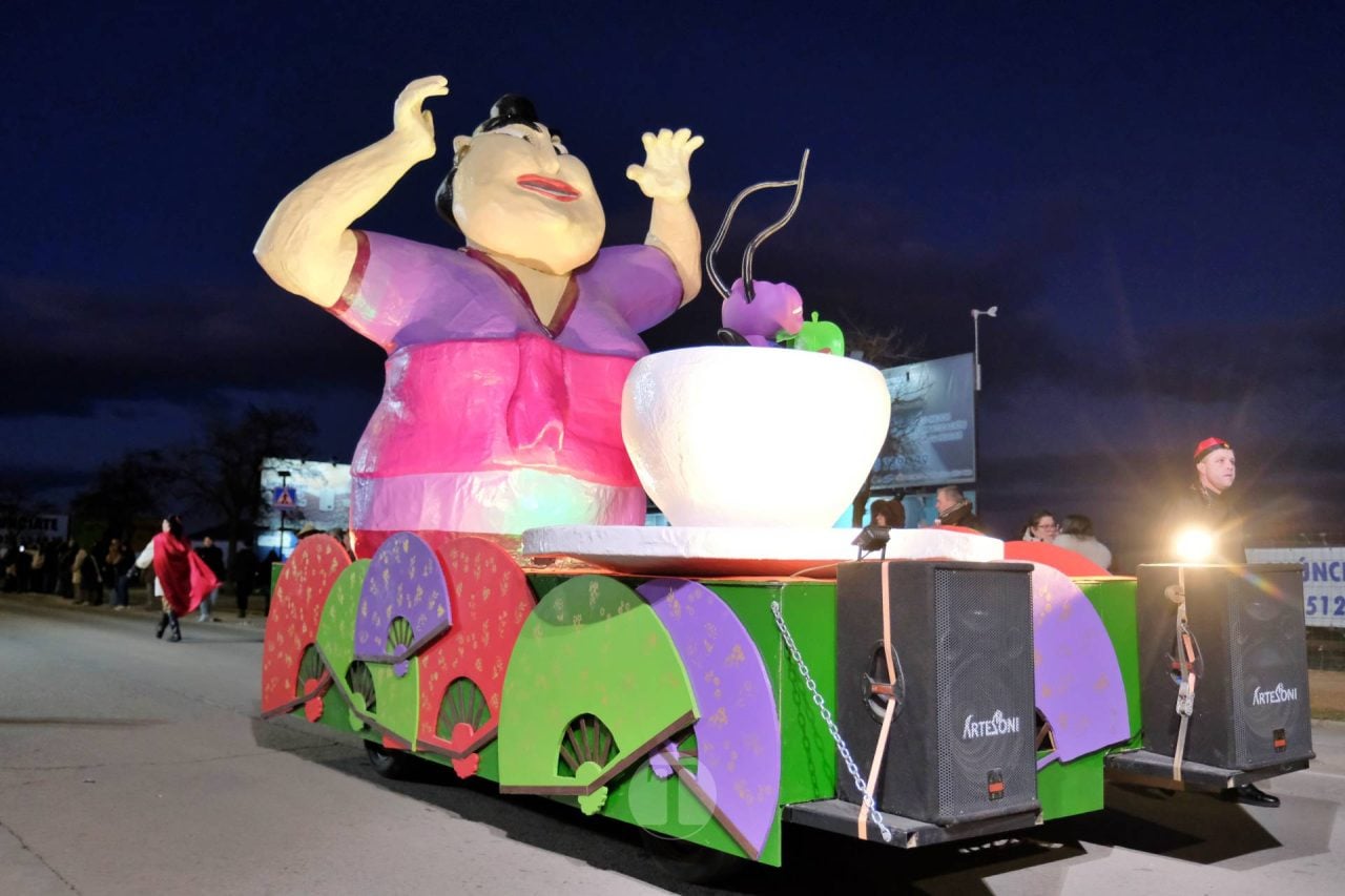 Escuela de Danza Attitude y El Burleta logran los máximos premios del Desfile Nacional de Carnaval