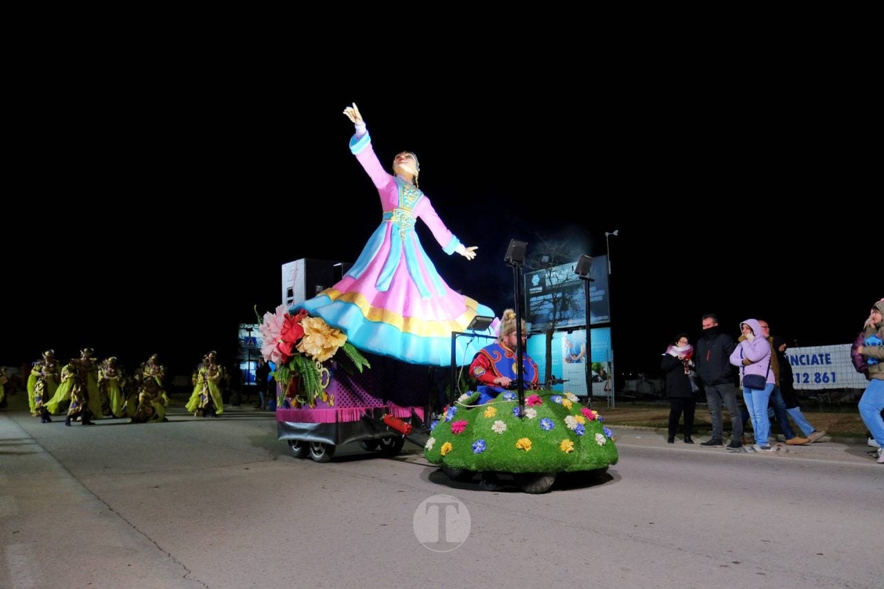 Escuela de Danza Attitude y El Burleta logran los máximos premios del Desfile Nacional de Carnaval