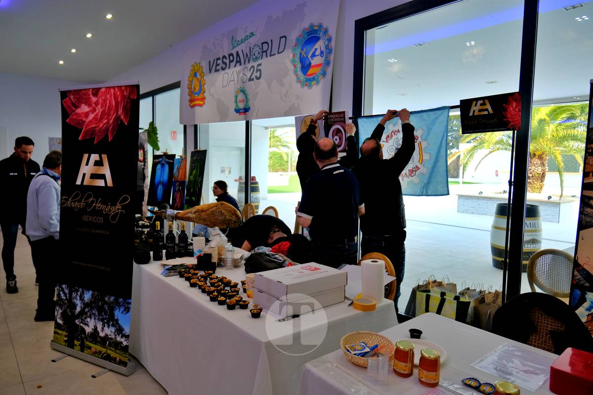 Tomelloso se convierte en capital nacional del vespismo con 220 participantes