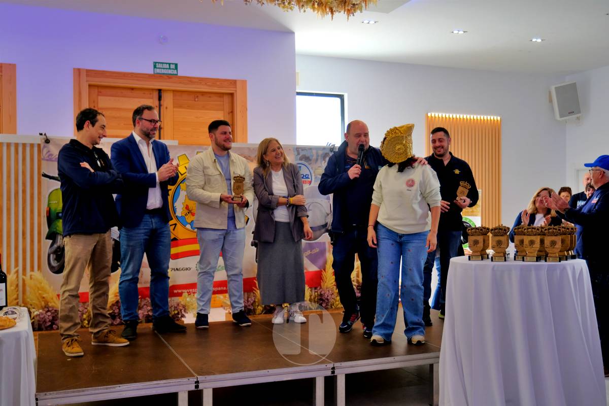 Tomelloso se convierte en capital nacional del vespismo con 220 participantes