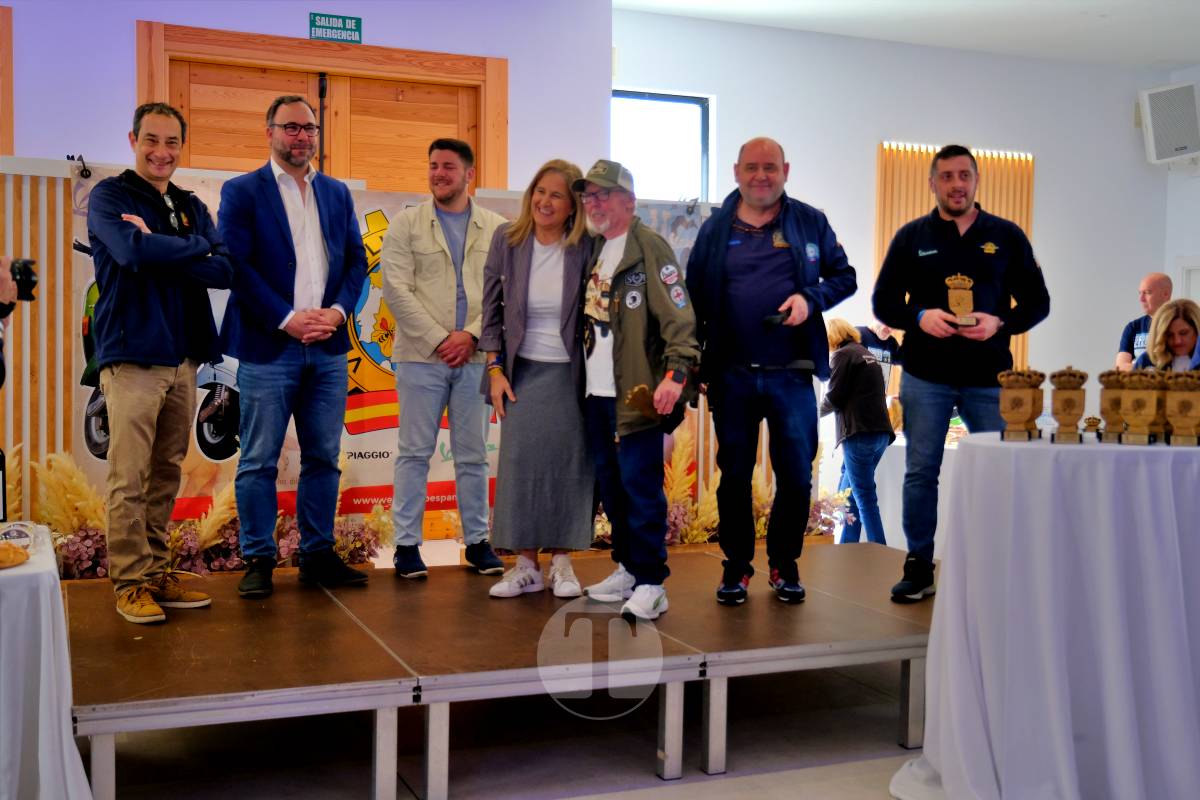 Tomelloso se convierte en capital nacional del vespismo con 220 participantes