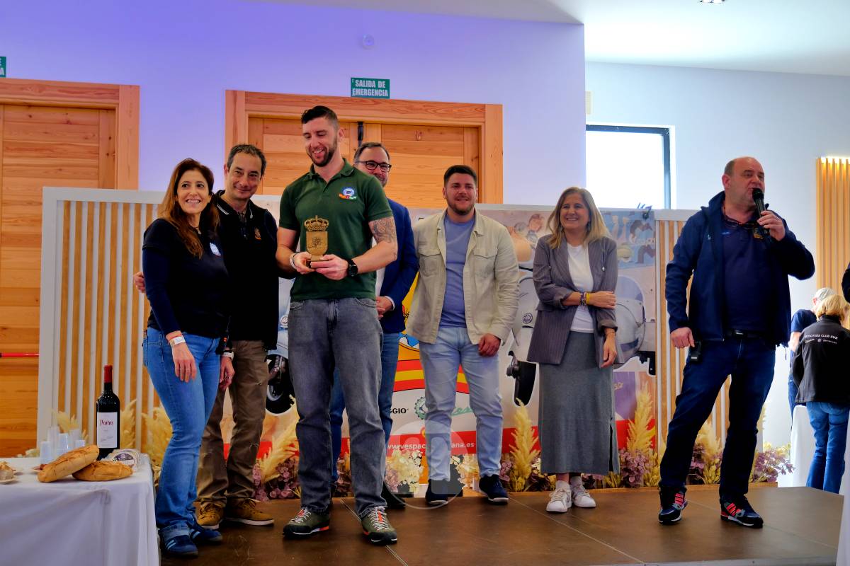 Tomelloso se convierte en capital nacional del vespismo con 220 participantes