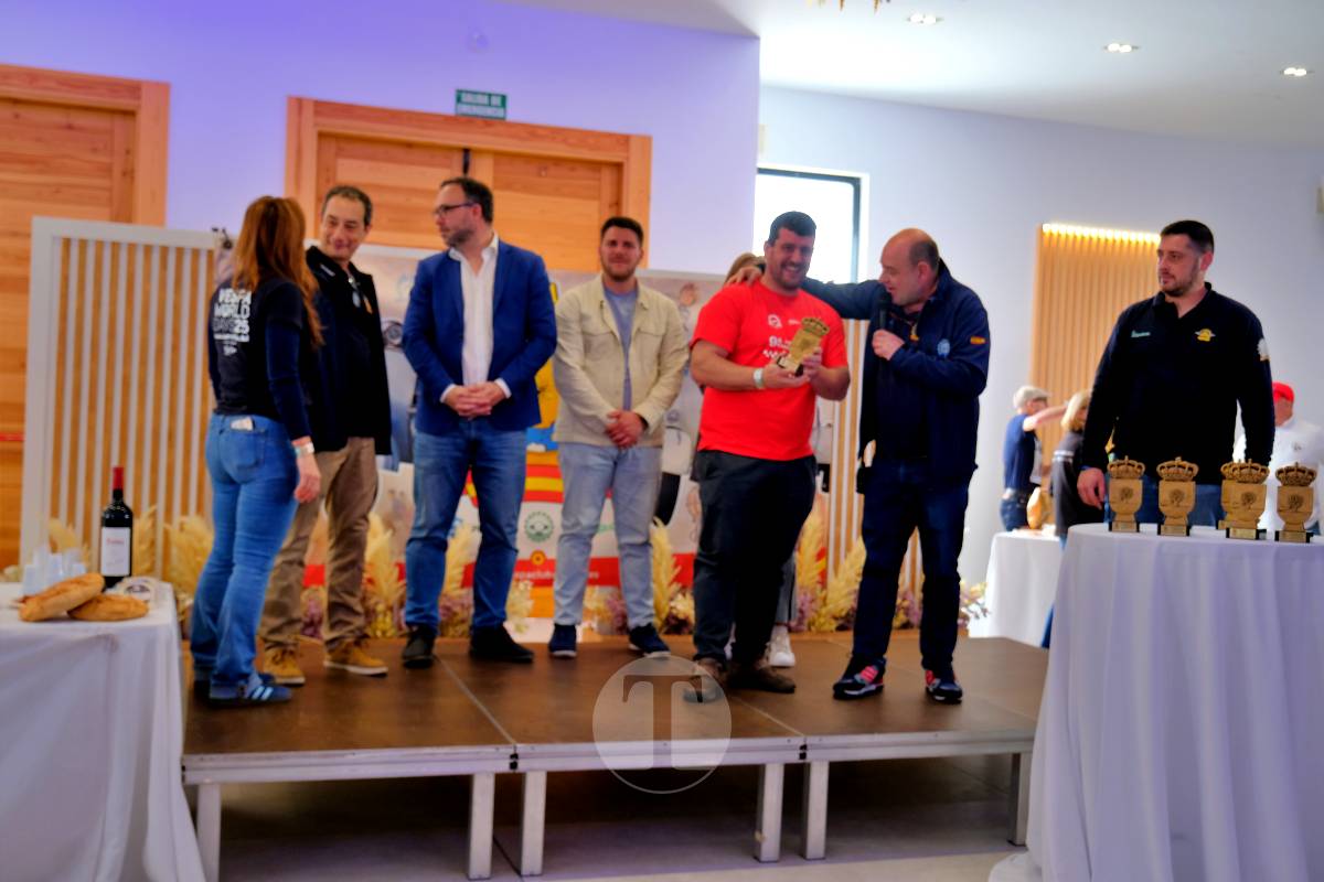 Tomelloso se convierte en capital nacional del vespismo con 220 participantes