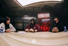 Unidos como una piña bajo el mar: la Peña Los Amigos navega hacia el Carnaval