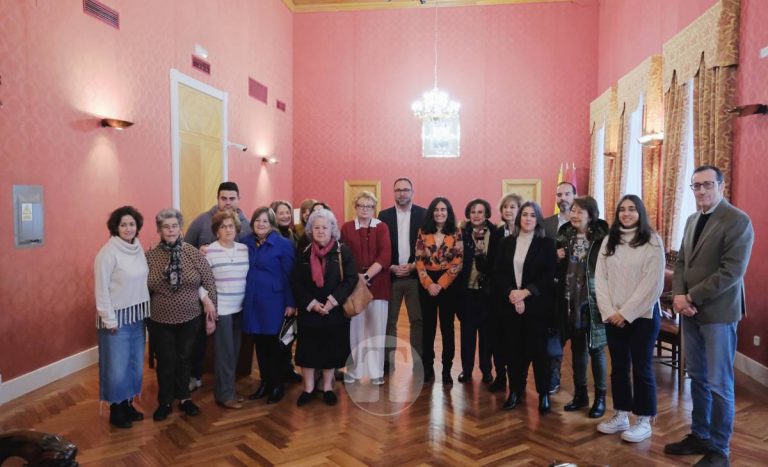 Tomelloso reivindica una atención más humana frente al cáncer en el Día Mundial de la enfermedad