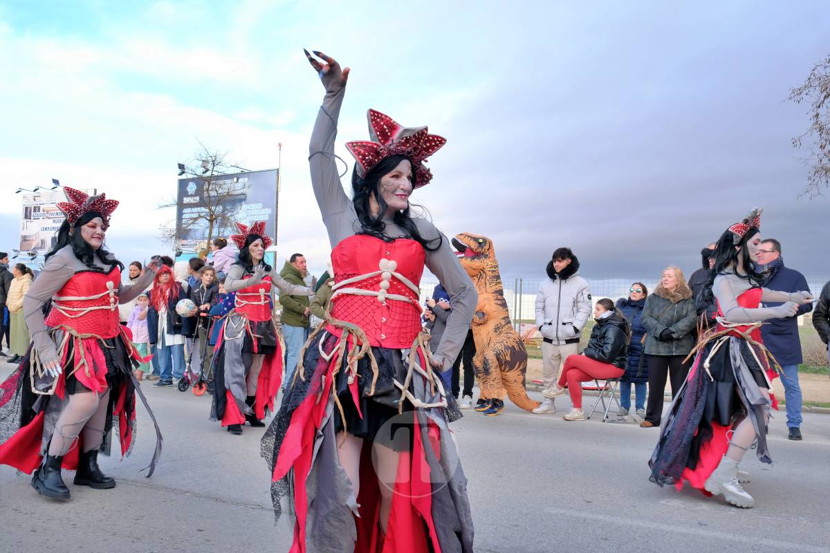 De las profundidades del océano a la luna, fantasía y humor toman el Carnaval de Tomelloso