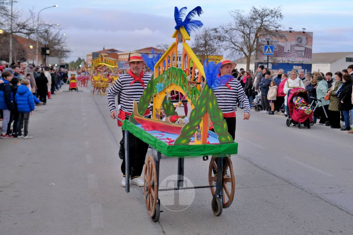 De las profundidades del océano a la luna, fantasía y humor toman el Carnaval de Tomelloso