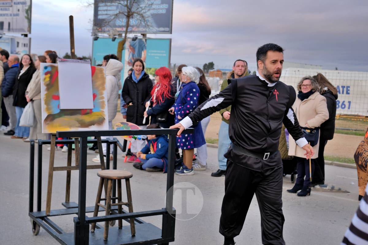 De las profundidades del océano a la luna, fantasía y humor toman el Carnaval de Tomelloso