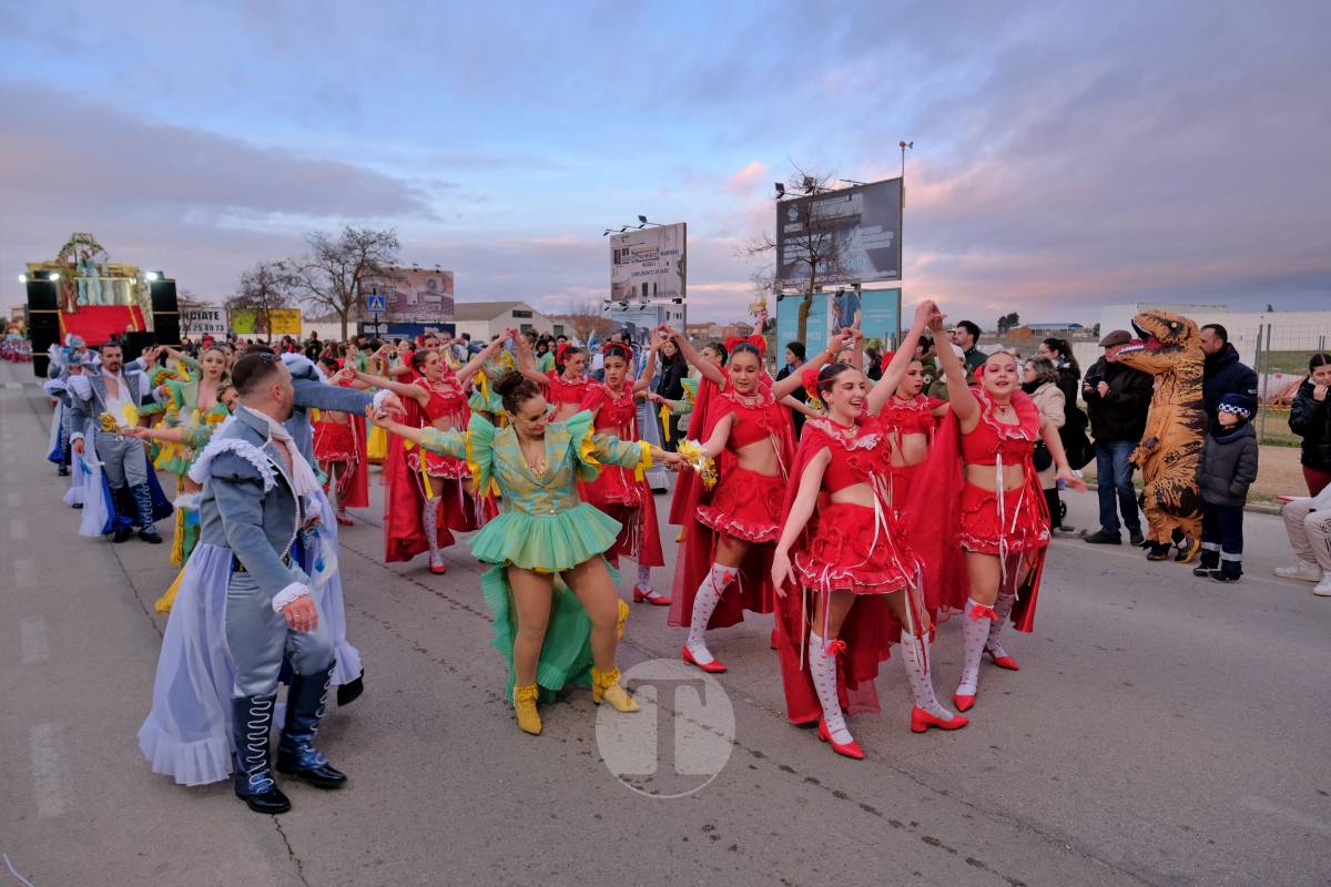De las profundidades del océano a la luna, fantasía y humor toman el Carnaval de Tomelloso