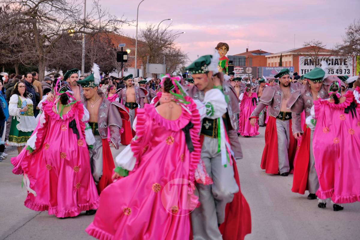 De las profundidades del océano a la luna, fantasía y humor toman el Carnaval de Tomelloso