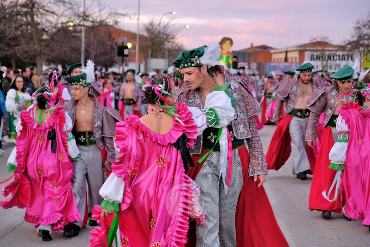 De las profundidades del océano a la luna, fantasía y humor toman el Carnaval de Tomelloso