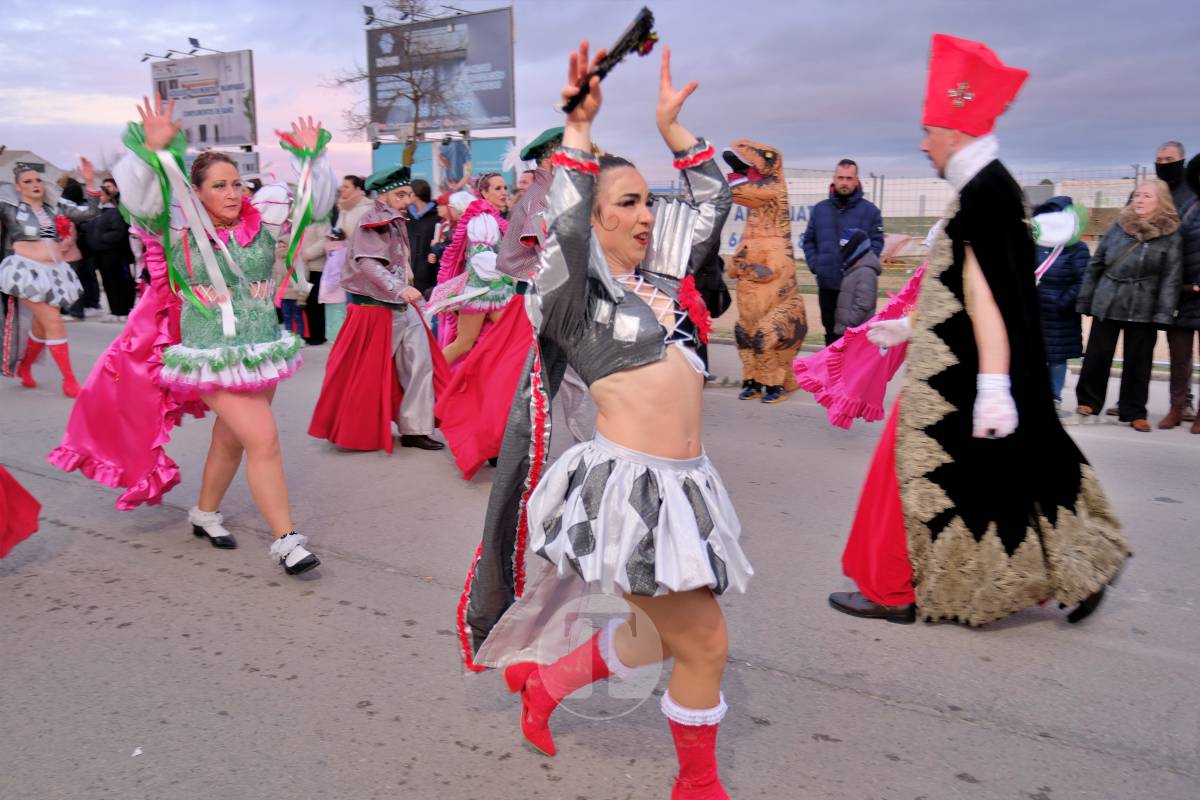 De las profundidades del océano a la luna, fantasía y humor toman el Carnaval de Tomelloso