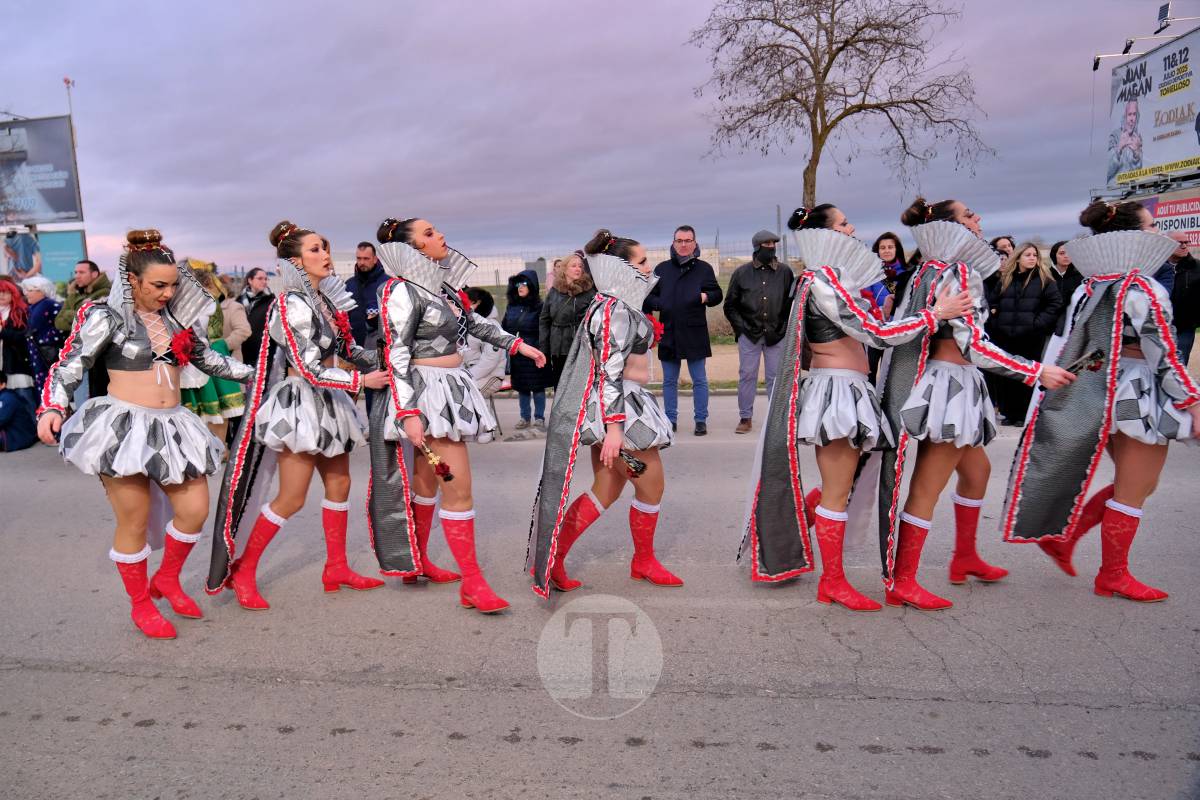 De las profundidades del océano a la luna, fantasía y humor toman el Carnaval de Tomelloso