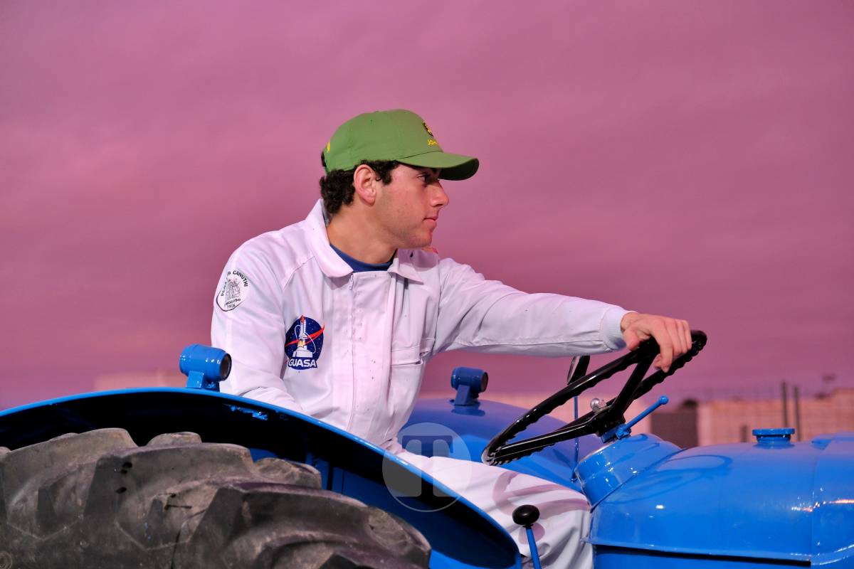 De las profundidades del océano a la luna, fantasía y humor toman el Carnaval de Tomelloso