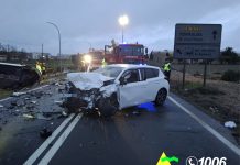 Dos personas atrapadas tras un choque frontal entre Bolaños y Torralba