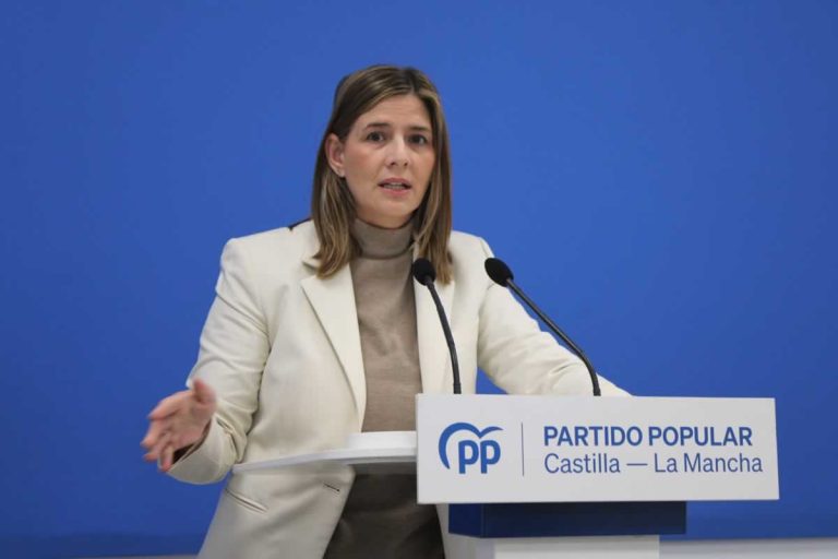 Agudo pide al PSOE que retire las 21 enmiendas al Estatuto y le acusa de romper el consenso