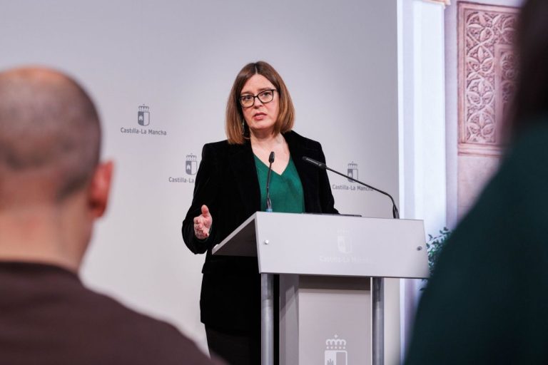 El Gobierno de Page exige al PSOE un giro urgente tras el varapalo electoral: “Hay que cortar la hemorragia de votos”