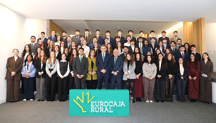 estudiantes-en-eurocaja-rural-2026-02-02_12-20