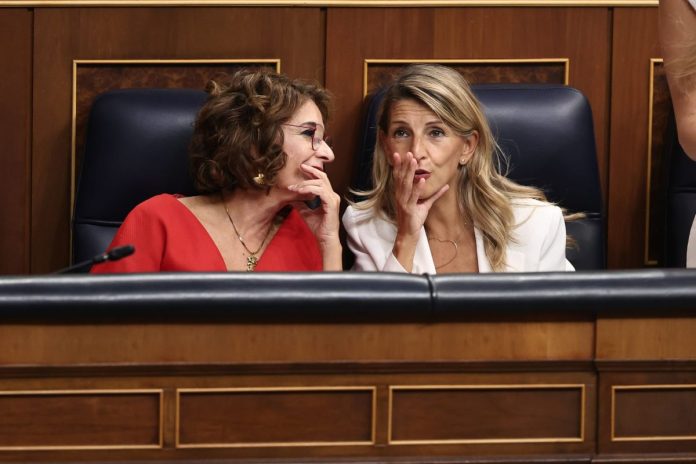 maria-jesus-montero-yolanda-diaz-2026-02-02_12-03