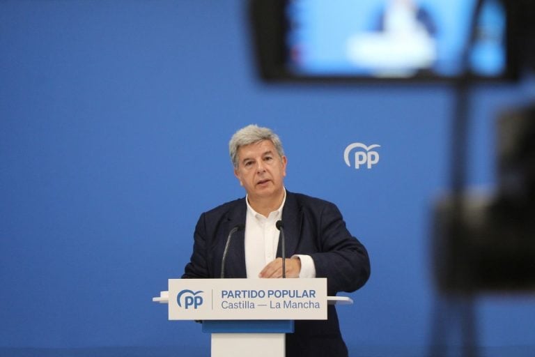 El PP ve a Page sin opciones de mayoría absoluta y le acusa de “resistir” ante el fin de ciclo socialista