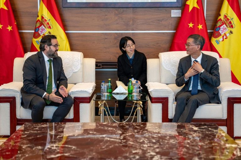 Núñez quiere acercar China a C-LM y propone al embajador un plan de inversión extranjera