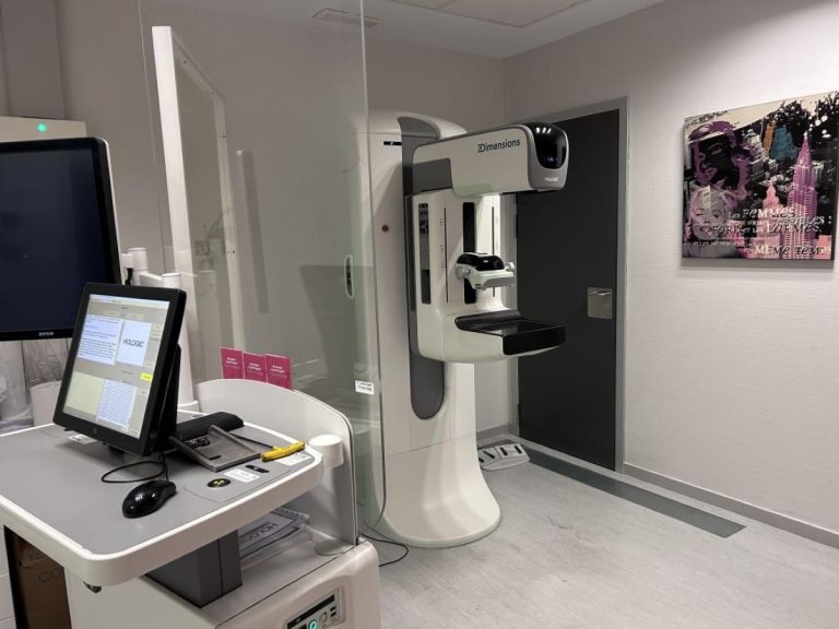 Castilla-La Mancha activa un teléfono directo para el cribado de cáncer de mama