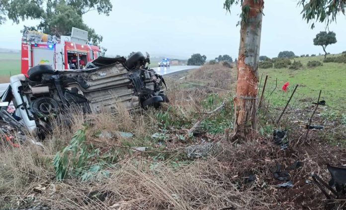 un-hombre-de-46-anos-fallece-tras-salirse-de-la-via-y-volcar-su-turismo-en-villamayor-de-calatrava-2026-02-01_13-48