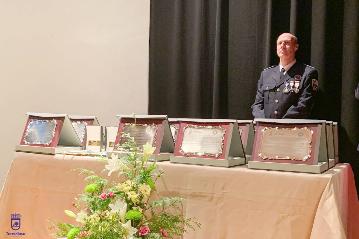 Tomelloso arropa a su Policía Local en una jornada de distinciones y compromiso institucional