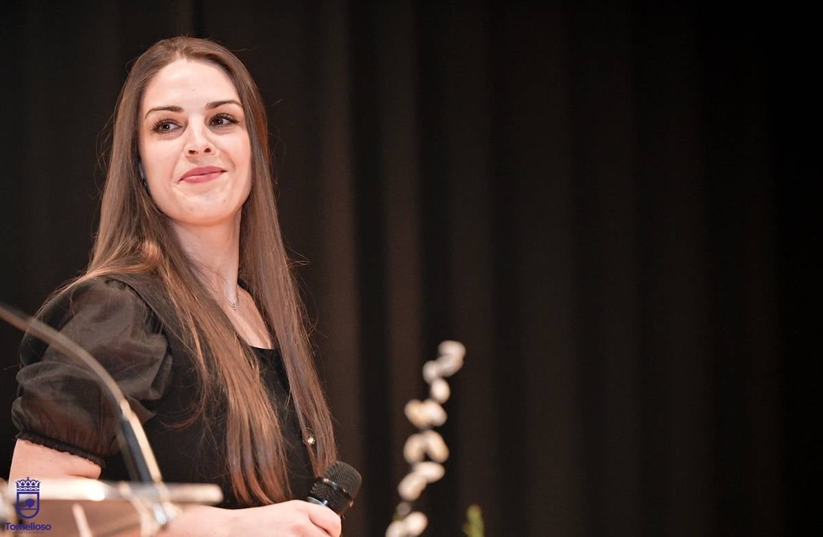 Tomelloso rinde homenaje a diez mujeres uniformadas en el acto institucional del 8 de marzo