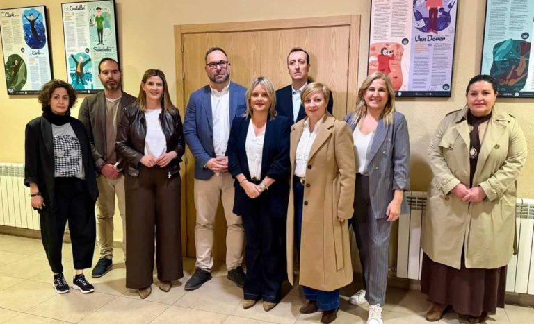 Marimar Blanco protagoniza en Tomelloso un encuentro del PP con afiliados y simpatizantes