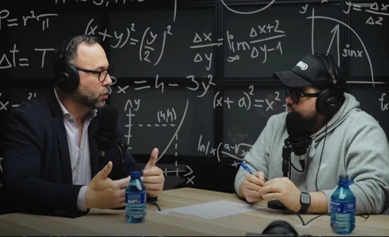Javier Navarro: «Las matemáticas me han enseñado que casi todos los problemas tienen solución»