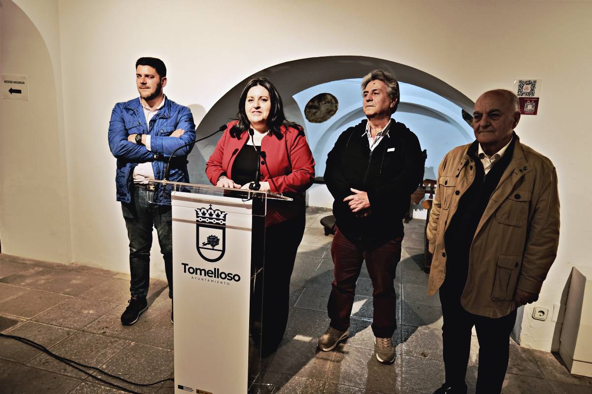 Tomelloso inaugura una exposición de las hermandades que anticipa la Semana Santa