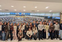 Desde Tomelloso al corazón de Europa: alumnos del Eladio Cabañero visitan el Parlamento