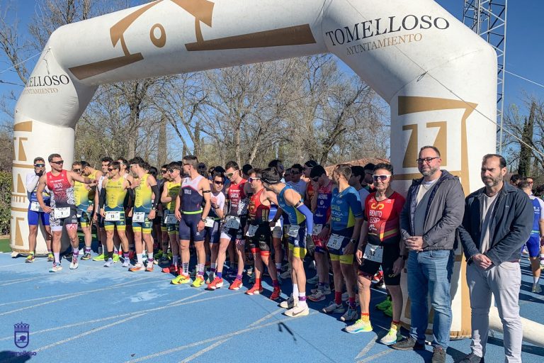 El XXXIV Duatlón Ciudad de Tomelloso reúne a 150 atletas y consolida su carácter solidario