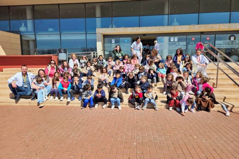 El Hospital de Tomelloso acerca su funcionamiento a los más pequeños