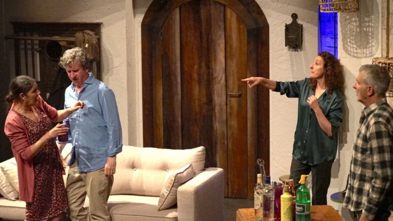 “Pijamas para seis», la comedia de enredos entretenidos que llega a Tomelloso
