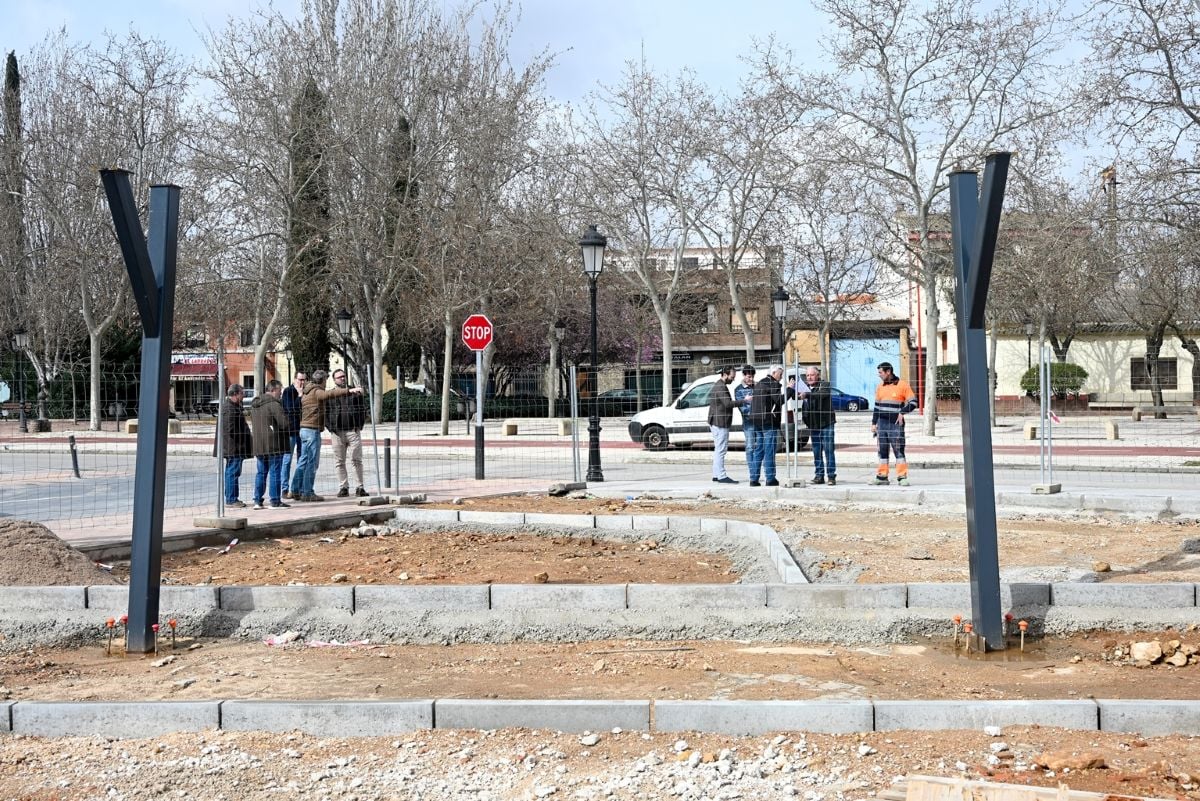 La zona verde del nuevo parque comercial de Tomelloso estará listo en unas semanas