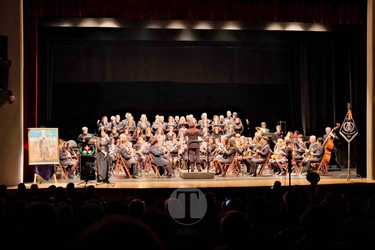 Luis Perales proclama la Semana Santa de Tomelloso en un emotivo pregón en el Teatro Marcelo Grande