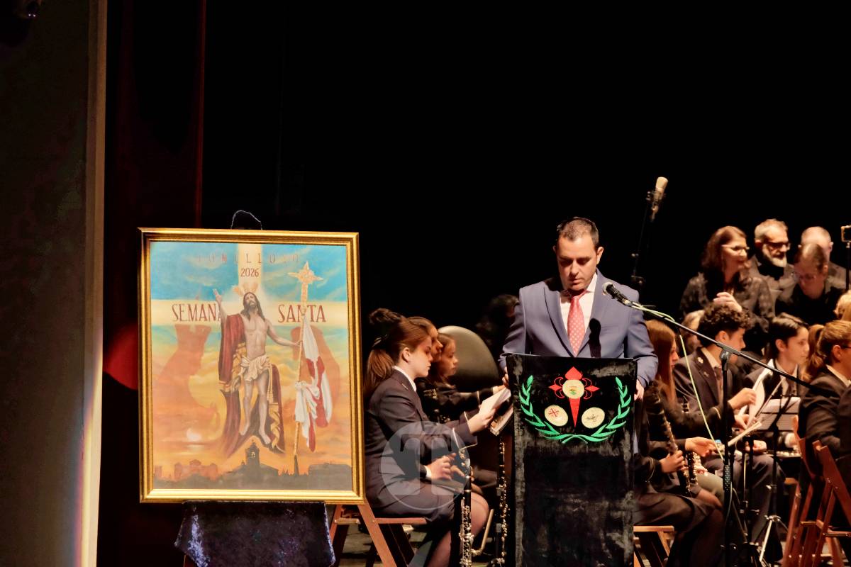 Luis Perales proclama la Semana Santa de Tomelloso en un emotivo pregón en el Teatro Marcelo Grande