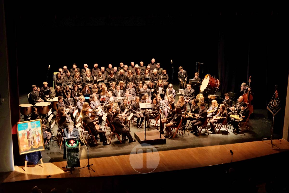 Luis Perales proclama la Semana Santa de Tomelloso en un emotivo pregón en el Teatro Marcelo Grande