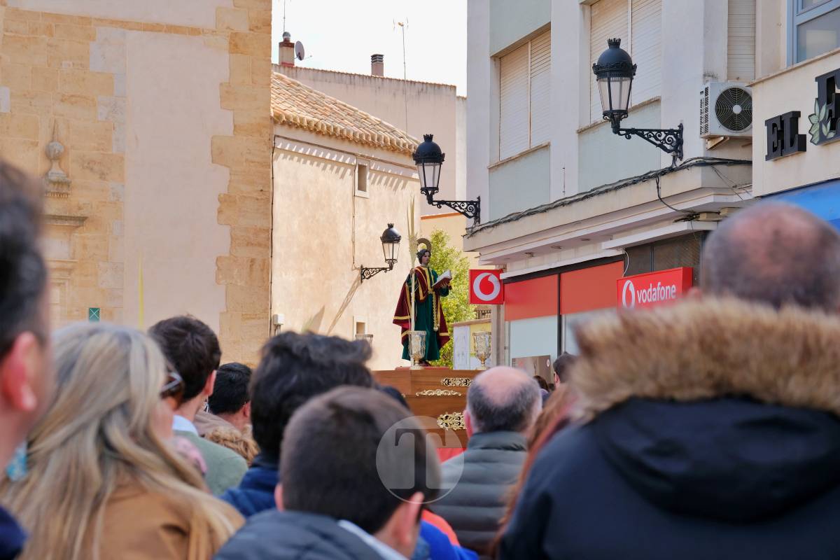 La Borriquilla abre la Semana Santa de Tomelloso en una mañana soleada y marcada por el frío
